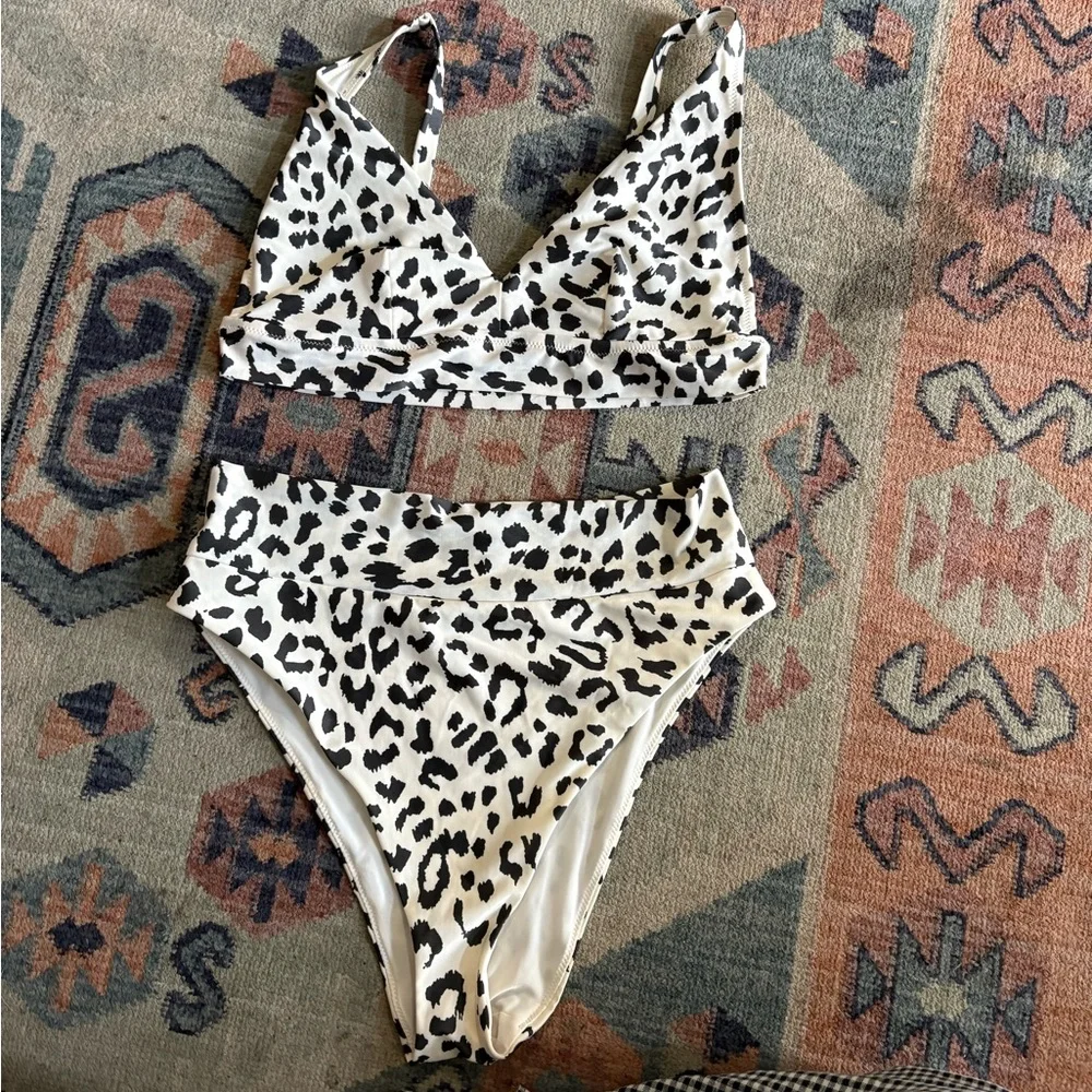 Aerie Black and White Animal Print Bikini - Picture 1 of 3